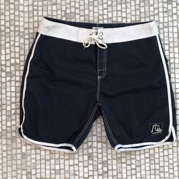 Quiksilver Other - Quicksilver sz 32 board shorts navy white